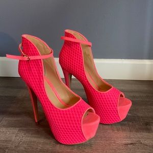 Liliana Hot Pink Heels